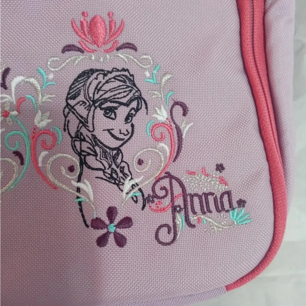Disney x Hanna Anderrson Embroidered elsa anna zip around insulated lunch bag